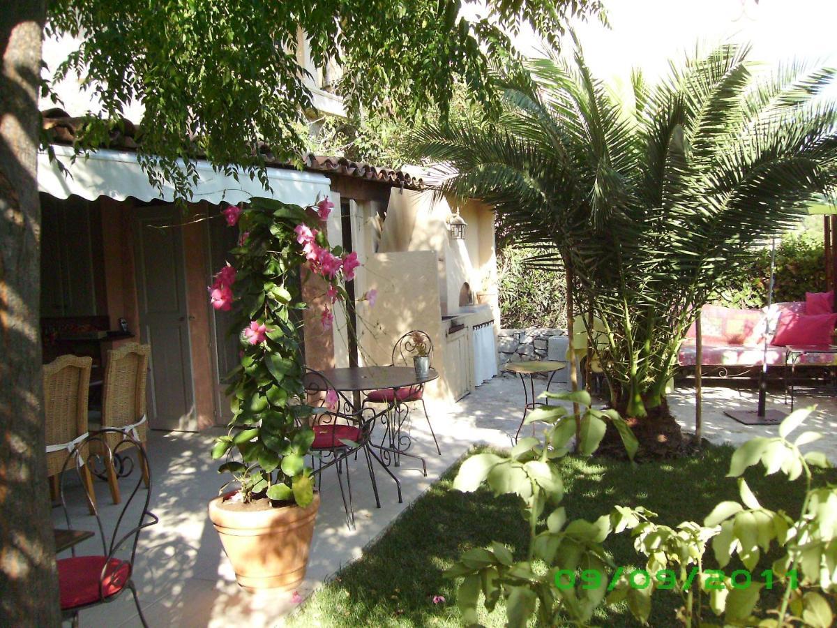 La Cle Des Songes Bed and Breakfast Claviers Exteriör bild
